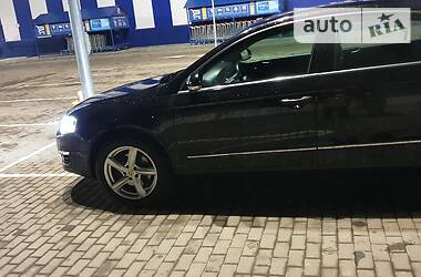 Седан Volkswagen Passat 2008 в Хусте