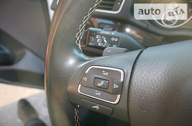 Седан Volkswagen Passat 2015 в 