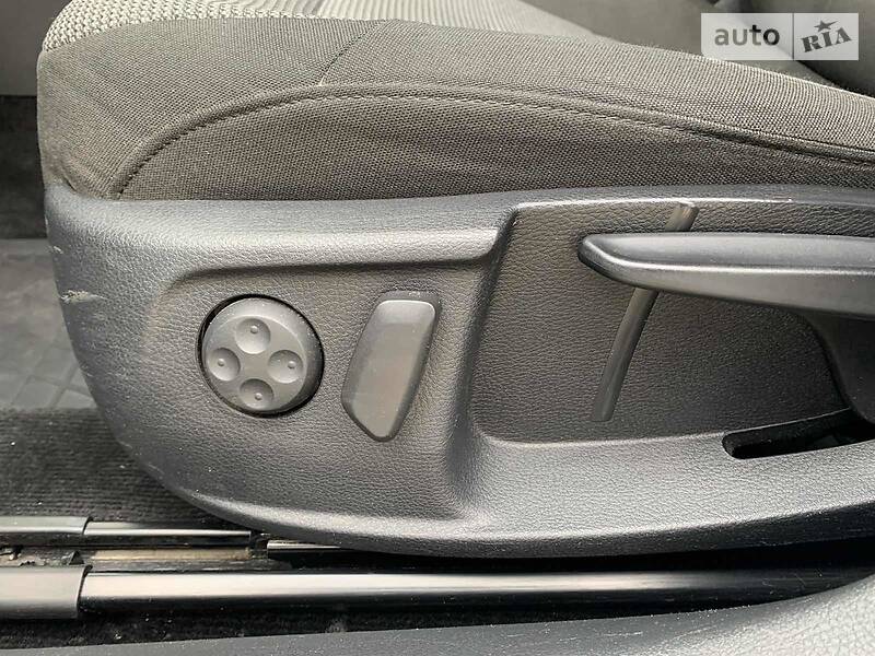 Універсал Volkswagen Passat 2014 в Кропивницькому