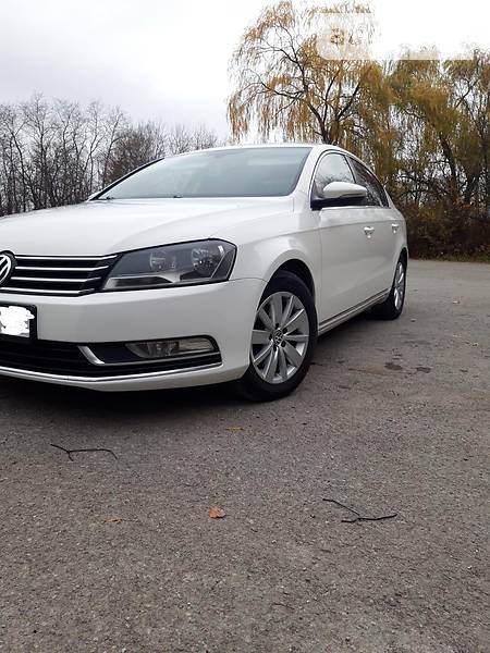 Седан Volkswagen Passat 2011 в Тернополе