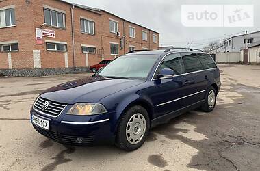 Универсал Volkswagen Passat 2004 в Буче