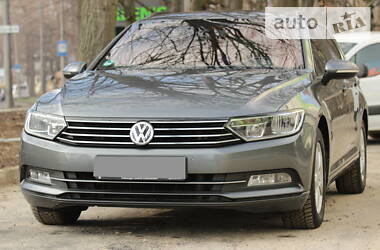 Універсал Volkswagen Passat 2016 в 