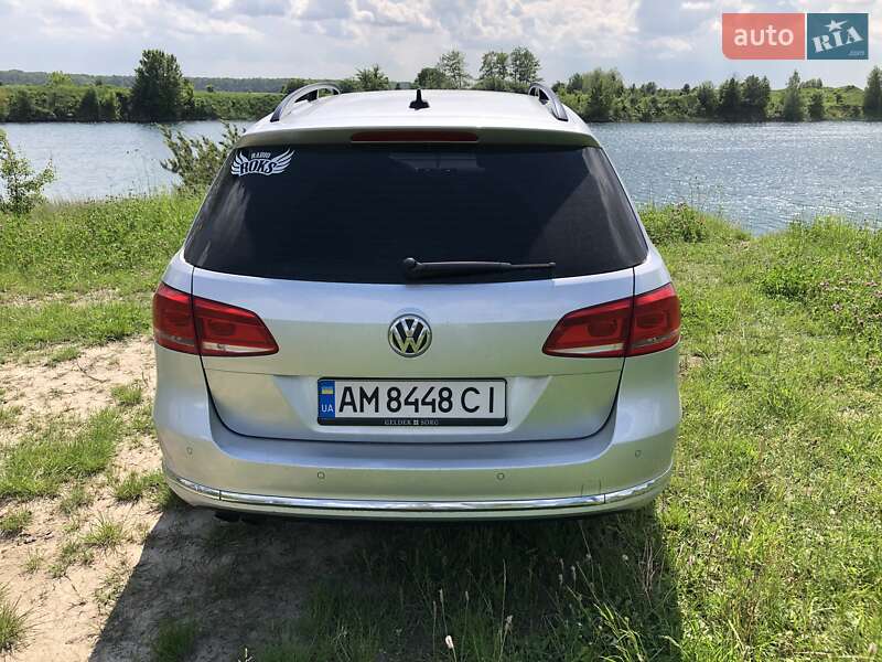 Универсал Volkswagen Passat 2012 в Житомире