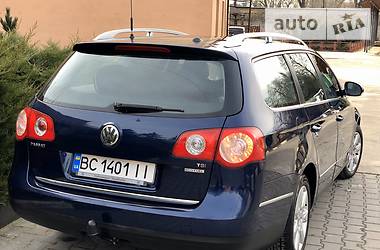 Універсал Volkswagen Passat 2009 в 