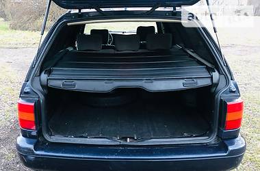Універсал Volkswagen Passat 1994 в 