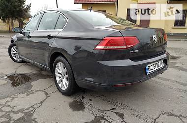 Седан Volkswagen Passat 2015 в 