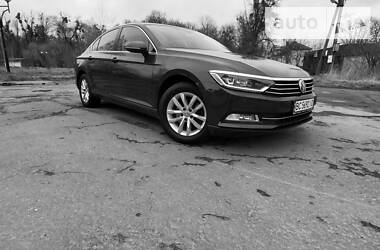 Седан Volkswagen Passat 2015 в 
