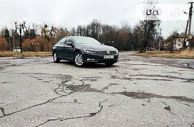 Седан Volkswagen Passat 2015 в 