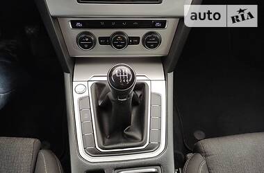 Седан Volkswagen Passat 2015 в 