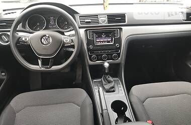 Седан Volkswagen Passat 2015 в 