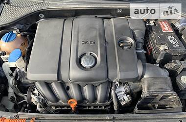Седан Volkswagen Passat 2013 в 
