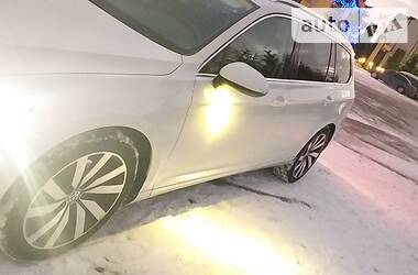 Универсал Volkswagen Passat 2015 в Тернополе