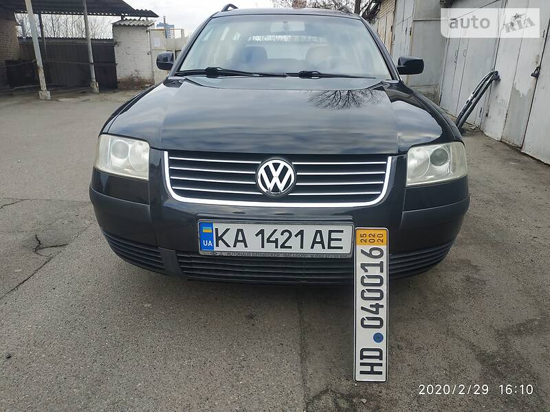 Універсал Volkswagen Passat 2001 в 
