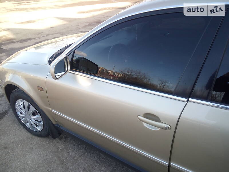 Седан Volkswagen Passat 2002 в Івано-Франківську