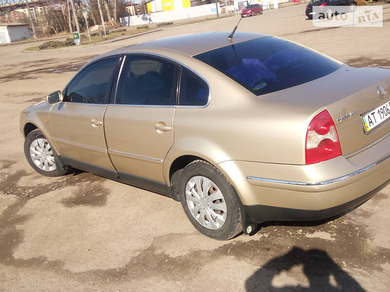 Седан Volkswagen Passat 2002 в Івано-Франківську