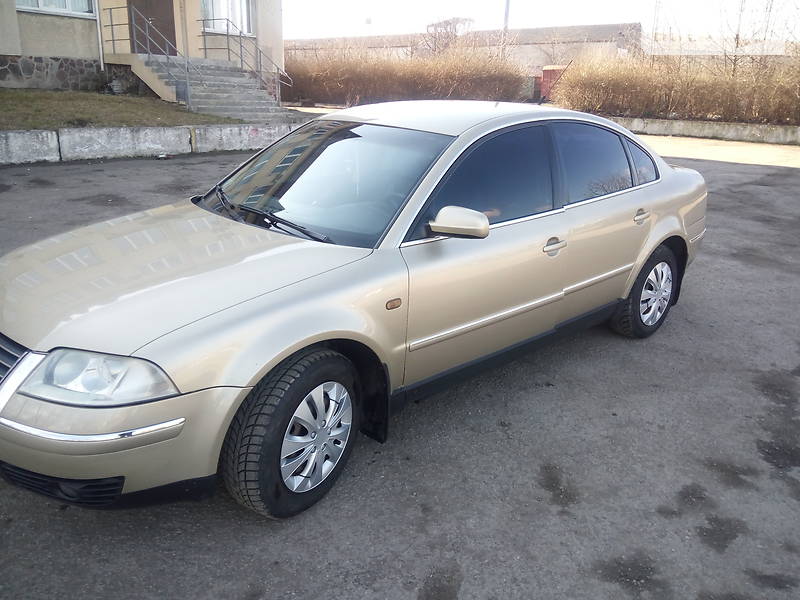 Седан Volkswagen Passat 2002 в Івано-Франківську