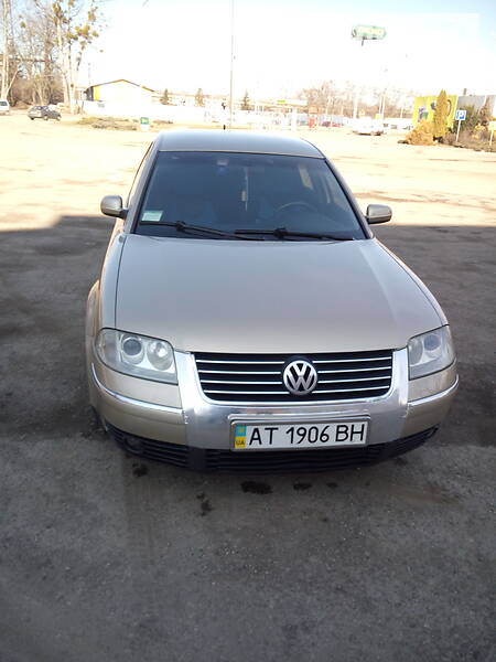 Седан Volkswagen Passat 2002 в Івано-Франківську