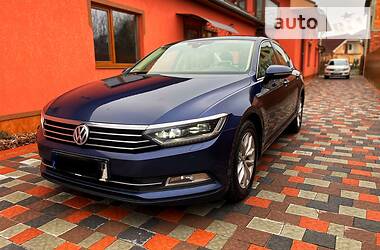 Седан Volkswagen Passat 2015 в 