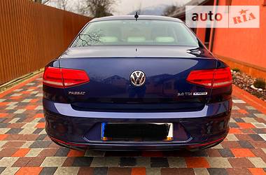 Седан Volkswagen Passat 2015 в 