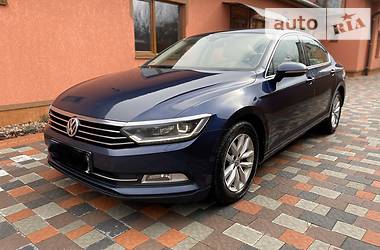 Седан Volkswagen Passat 2015 в 