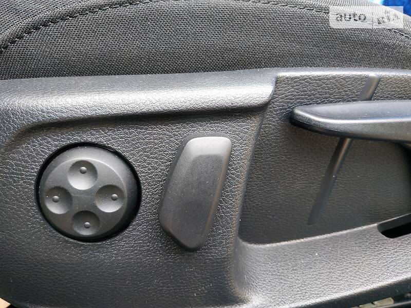 Універсал Volkswagen Passat 2014 в Івано-Франківську