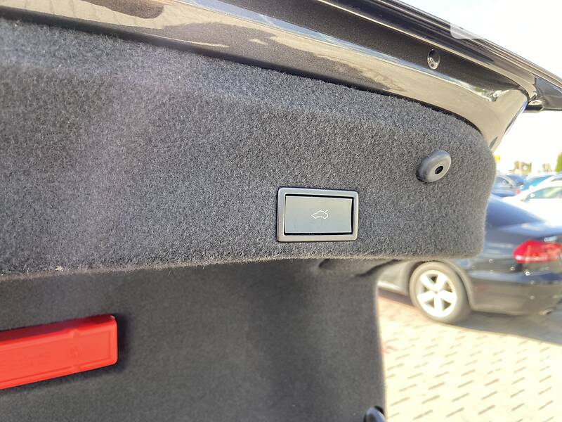 Седан Volkswagen Passat 2015 в Львові фото 15 Седан Volkswagen Passat 2015 в Львові