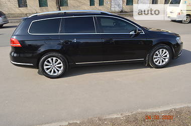 Універсал Volkswagen Passat 2012 в 