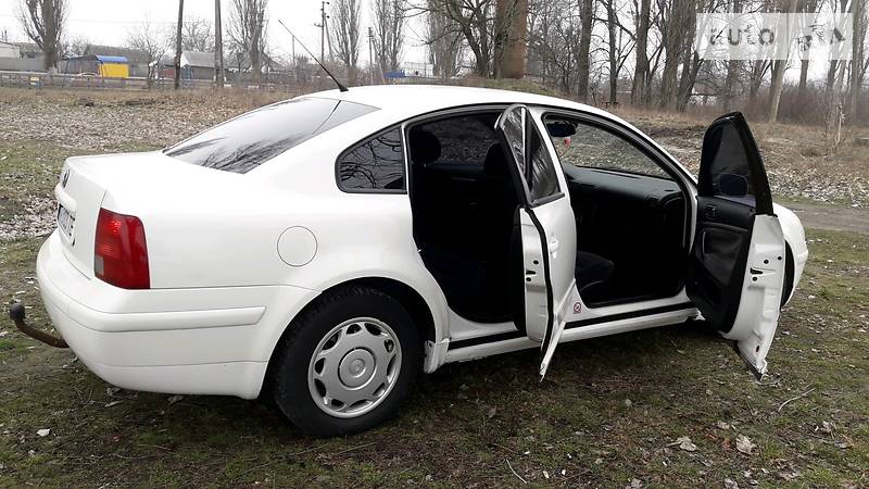 Седан Volkswagen Passat 2000 в Борисполі