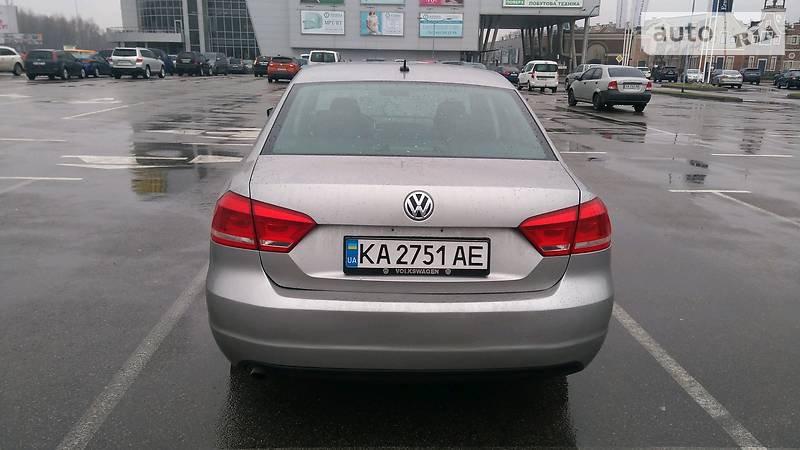 Седан Volkswagen Passat 2012 в Києві