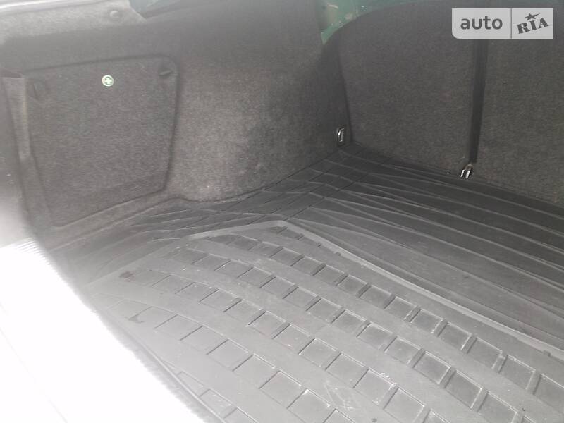 Седан Volkswagen Passat 2002 в Дніпрі