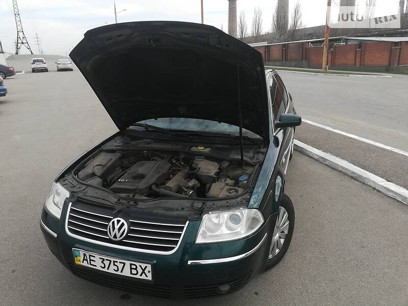 Седан Volkswagen Passat 2002 в Дніпрі