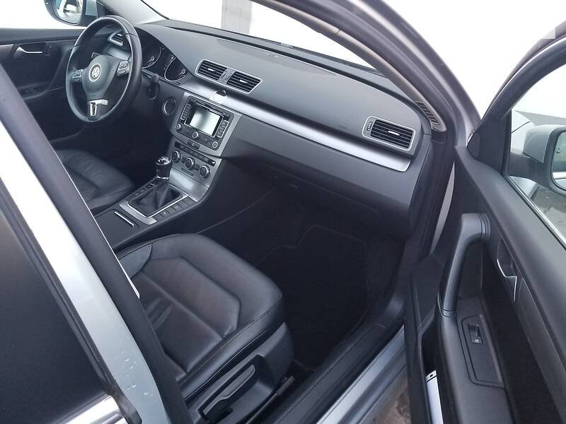 Универсал Volkswagen Passat 2014 в 