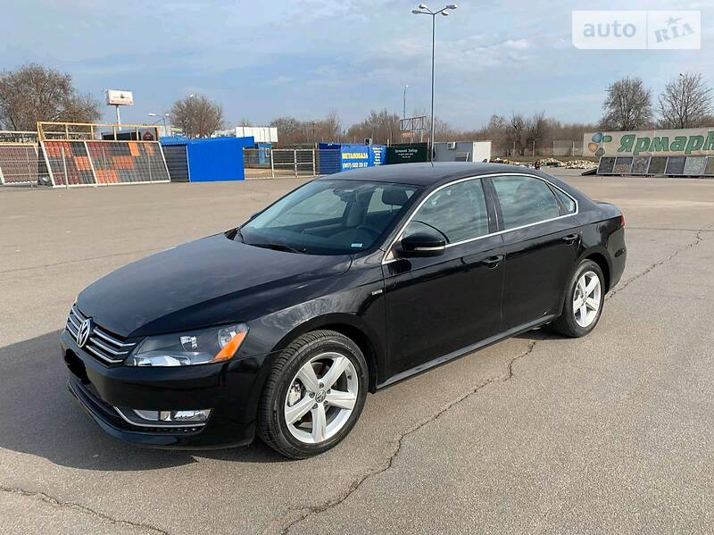 Седан Volkswagen Passat 2015 в Дніпрі