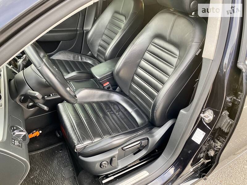 Універсал Volkswagen Passat 2012 в Дніпрі