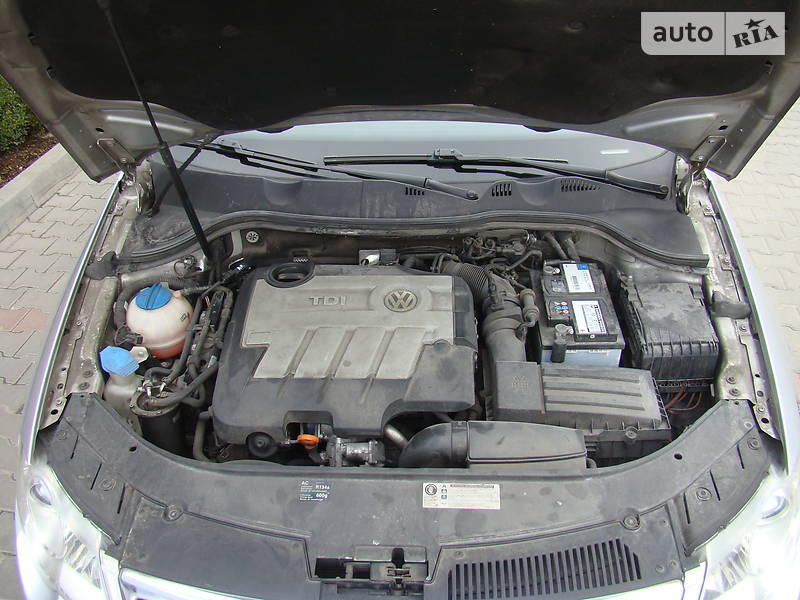 Універсал Volkswagen Passat 2010 в Луцьку