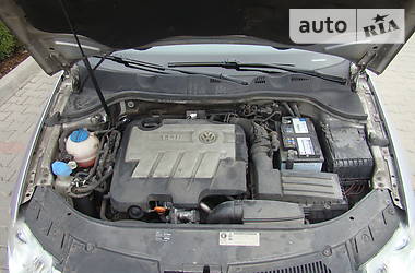 Універсал Volkswagen Passat 2010 в 