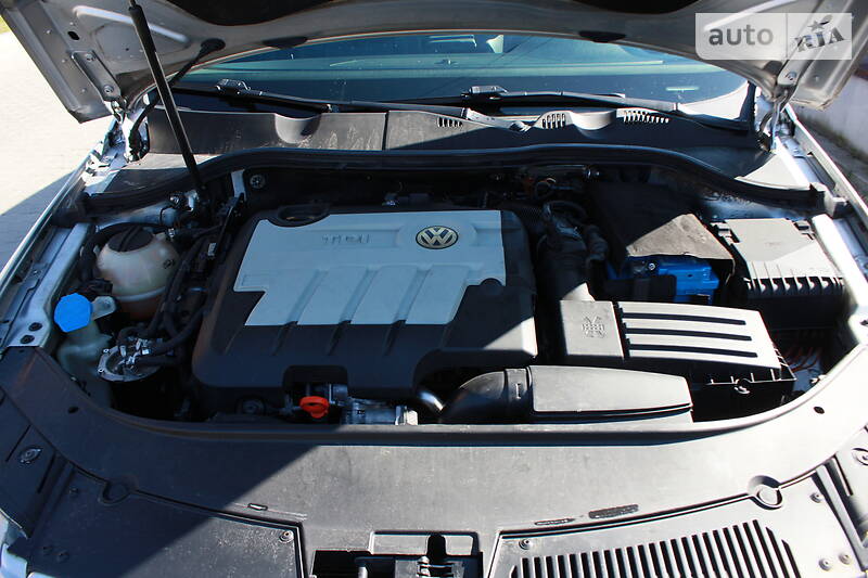 Універсал Volkswagen Passat 2009 в Львові