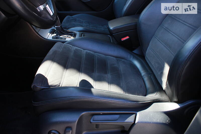 Універсал Volkswagen Passat 2009 в Львові