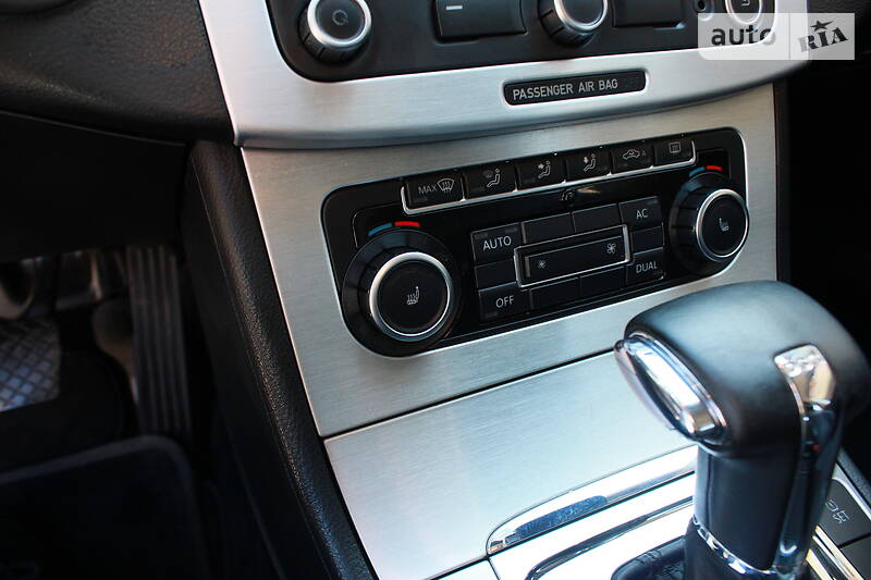 Універсал Volkswagen Passat 2009 в Львові