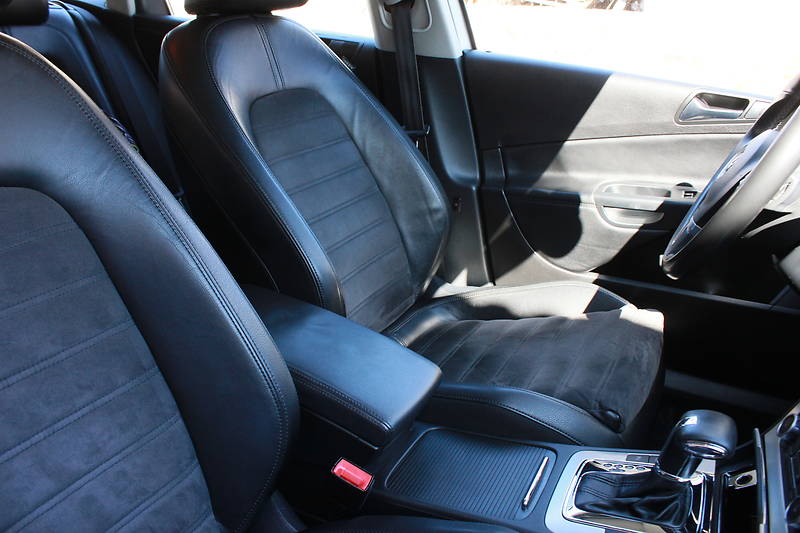 Універсал Volkswagen Passat 2009 в Львові