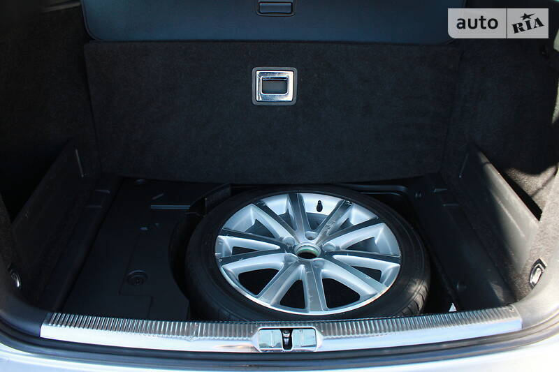 Універсал Volkswagen Passat 2009 в Львові