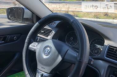 Седан Volkswagen Passat 2015 в Новой Каховке