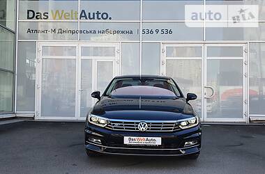 Седан Volkswagen Passat 2018 в 