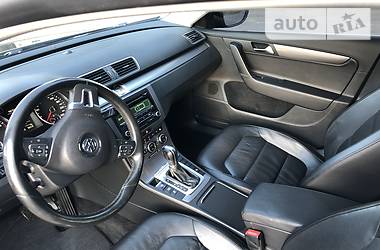 Універсал Volkswagen Passat 2012 в 