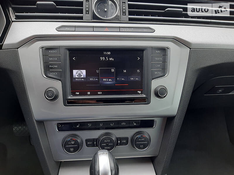 Універсал Volkswagen Passat 2015 в Бердичеві