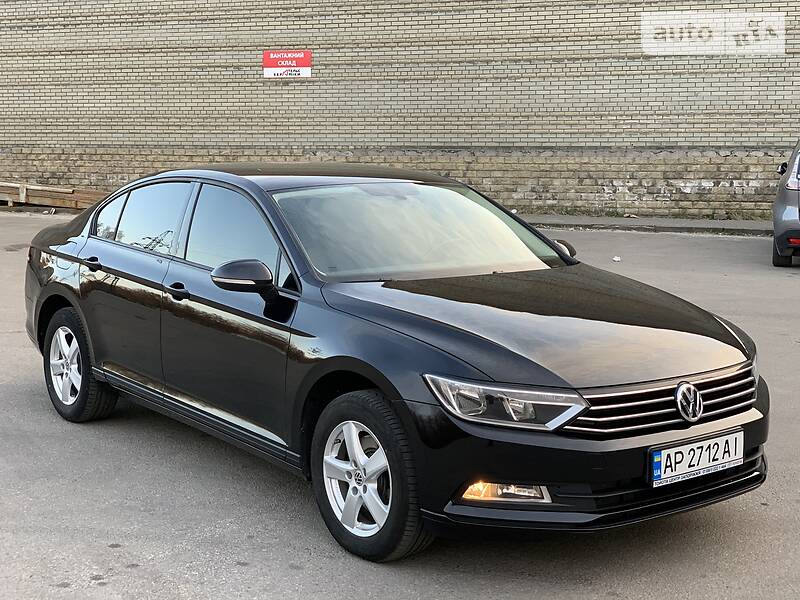 Седан Volkswagen Passat 2015 в 
