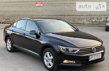 Седан Volkswagen Passat 2015 в 