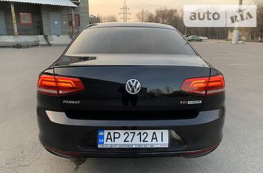 Седан Volkswagen Passat 2015 в 