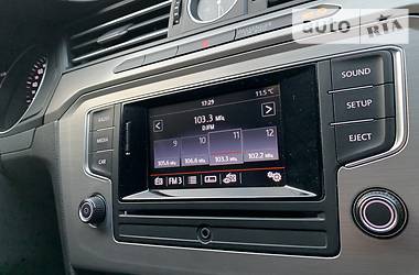 Седан Volkswagen Passat 2015 в 