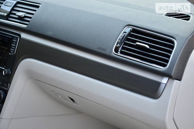 Седан Volkswagen Passat 2018 в Києві